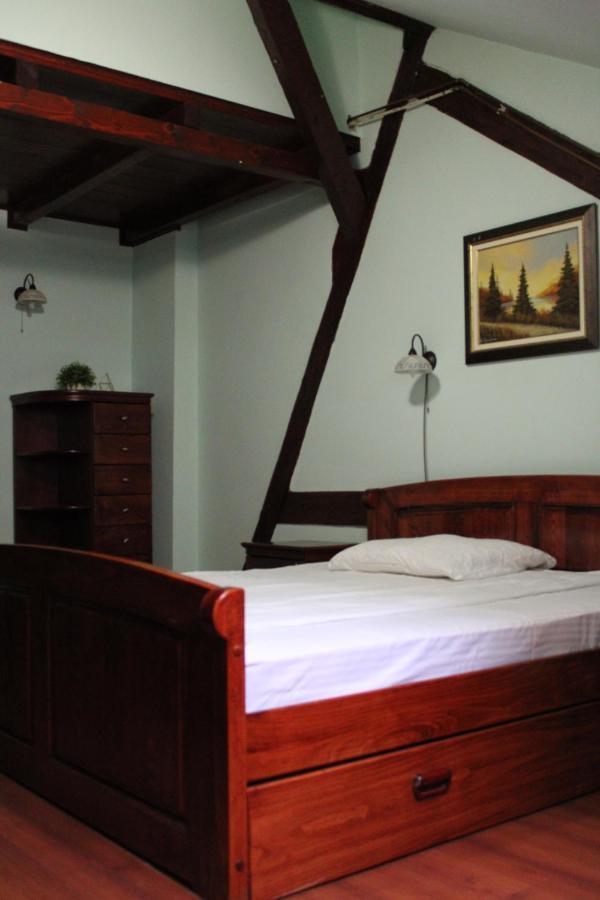 Bed and Breakfast Siesta à Kikinda Extérieur photo